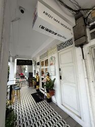 Macpherson Road (D13), Retail #513713051